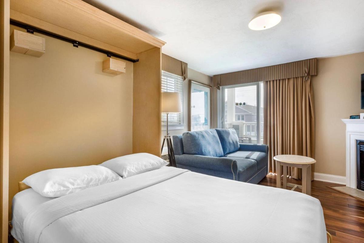 Bluegreen Vacations The Breakers Resort, an Ascend Collection Resort - Housity