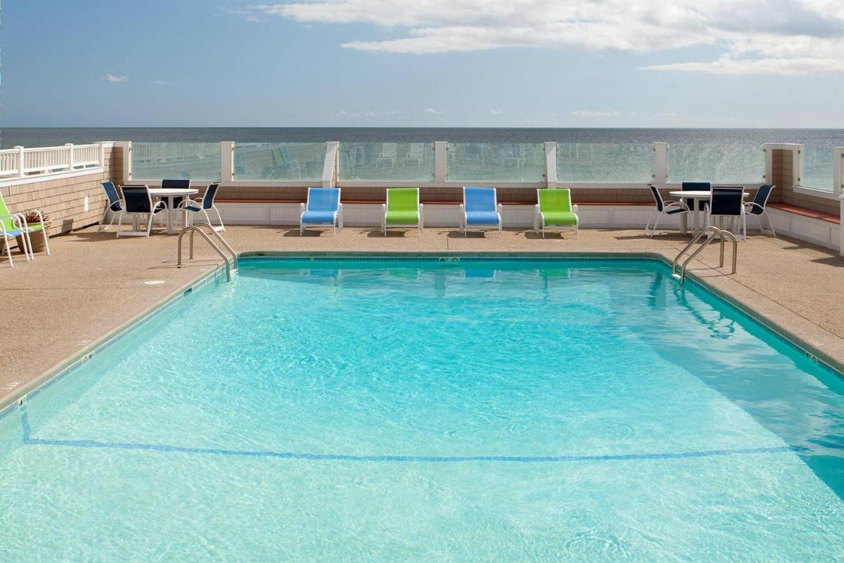 Bluegreen Vacations The Breakers Resort, an Ascend Collection Resort - Housity