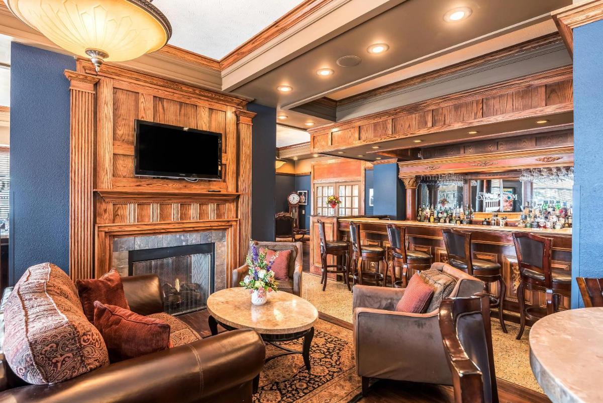 Hotel Bothwell Sedalia Central District, an Ascend Collection Hotel - Housity