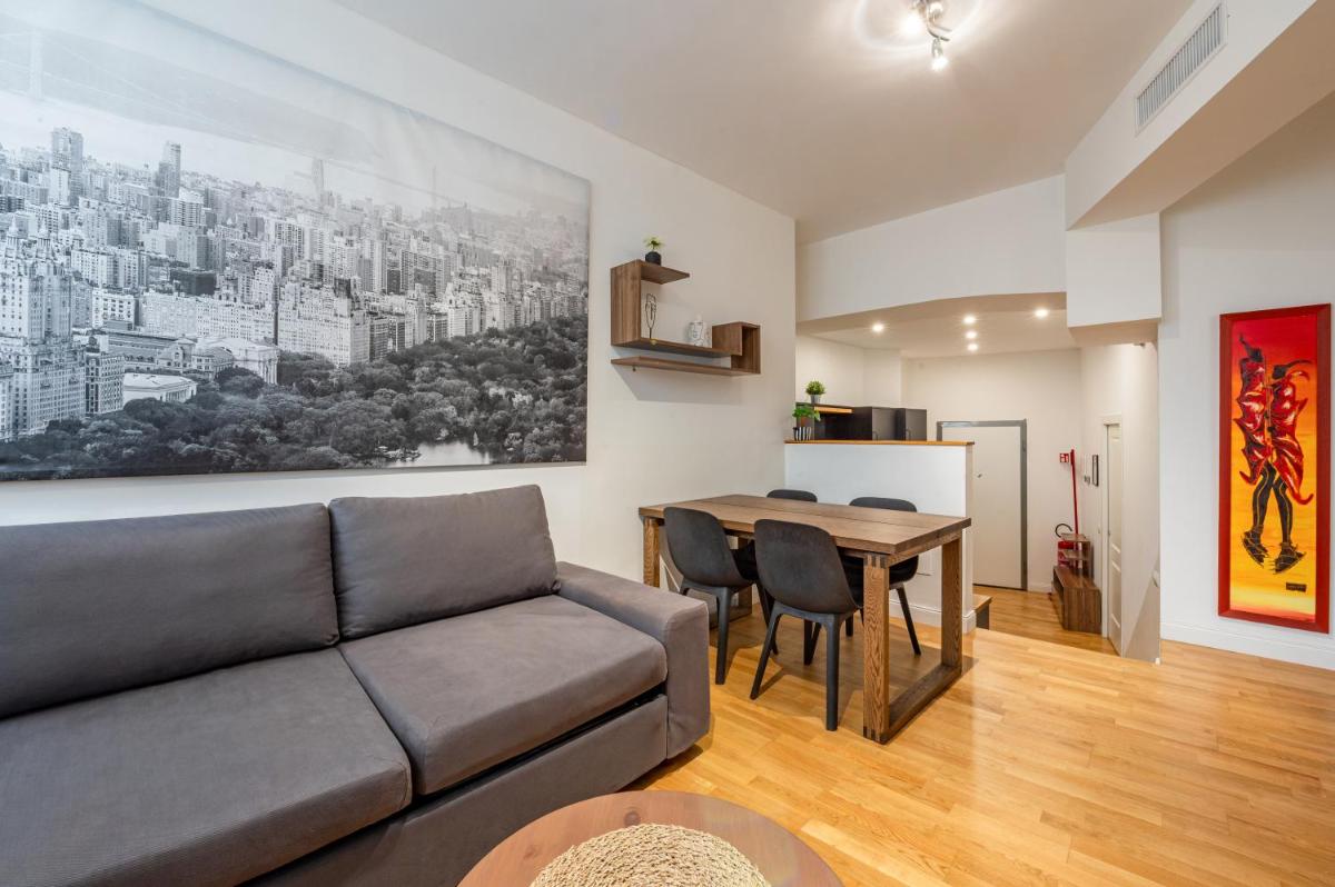 Duomo in 10 minutes - Modern design close to Prada Foundation - Housity