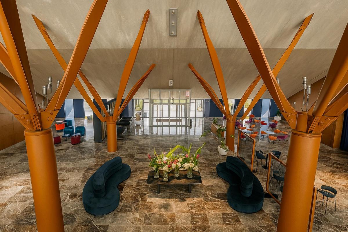 Holiday Inn Nola - Naples Vulcano Buono, an IHG Hotel - Housity