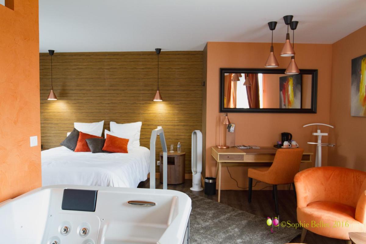 L'Hostellerie d'Acquigny - Housity