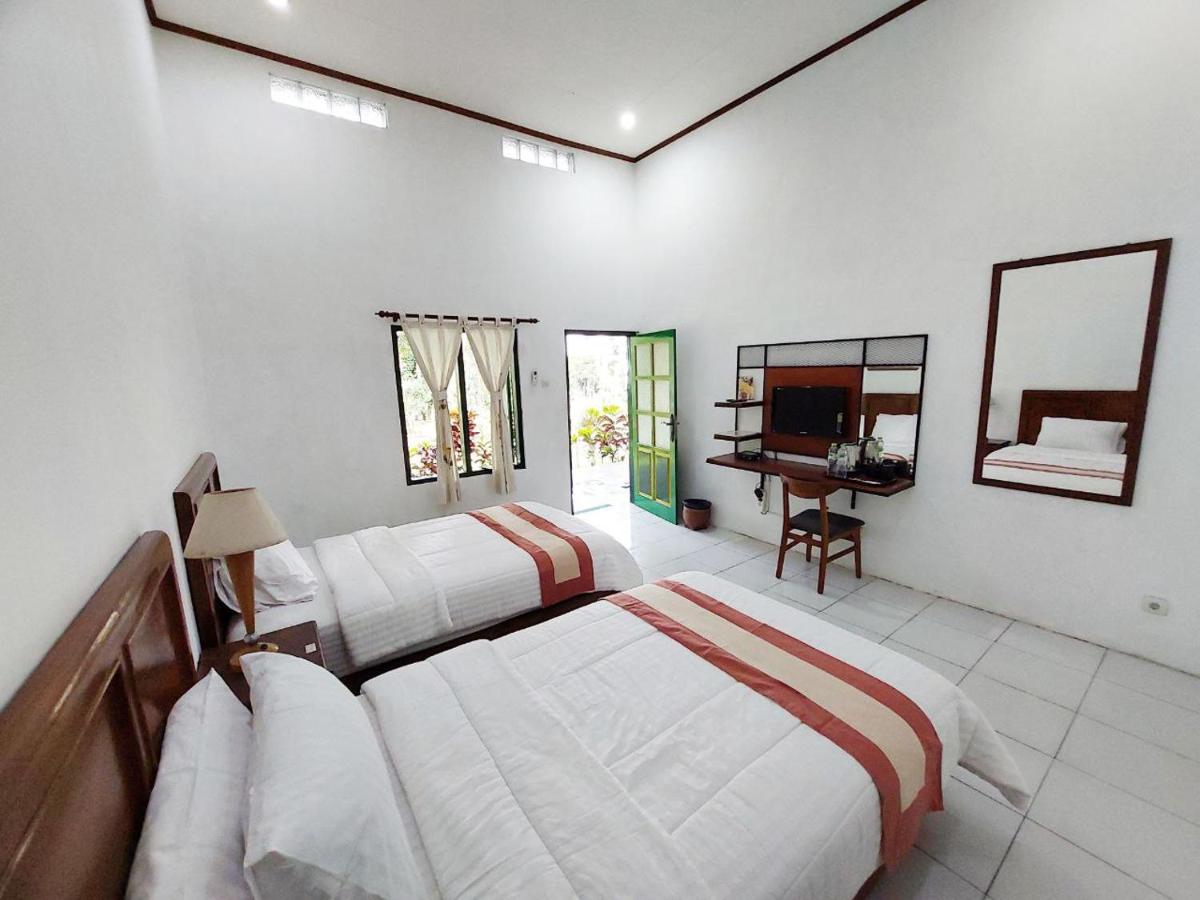 Omah Kebon Guest House - Housity