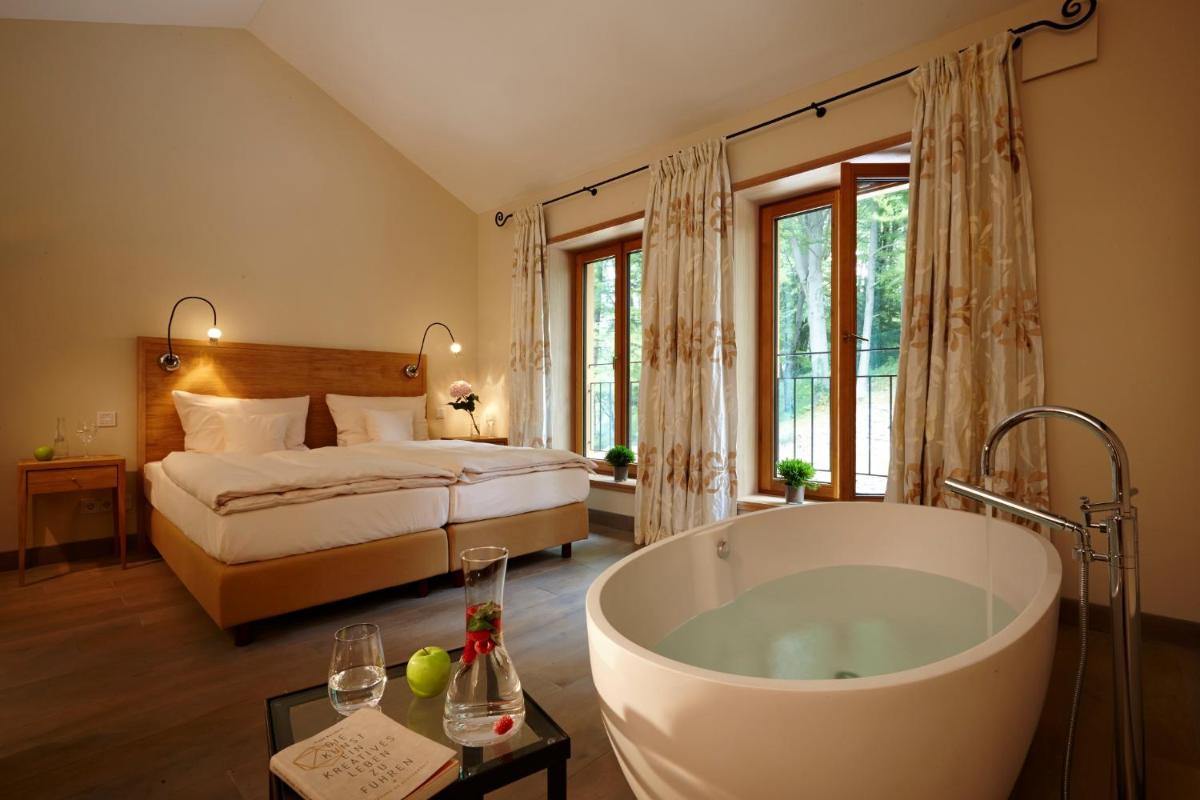 LA VILLA am Starnberger See - Housity