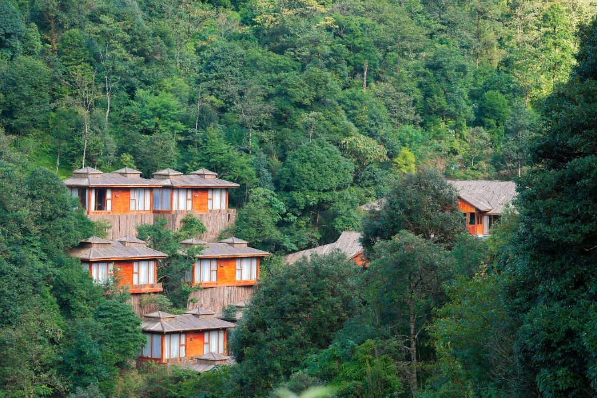 Heaven Gate Hotel O Quy Ho - SaPa - Housity