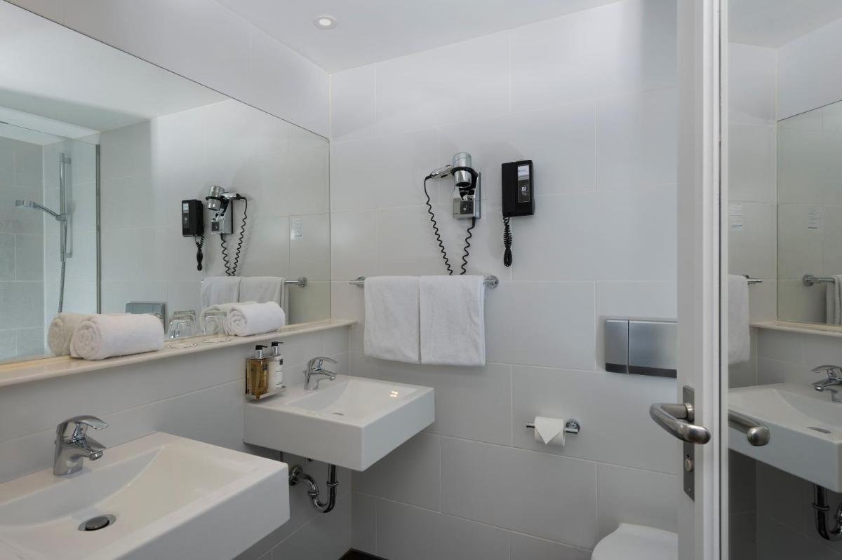 Wyndham Stuttgart Airport Messe - Housity