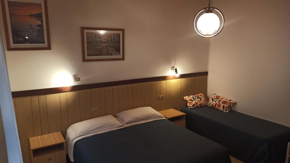 Albergo Le Rose - Housity