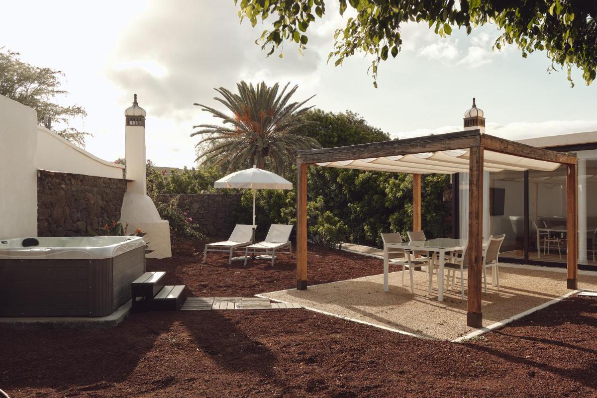 Un patio o zona al aire libre en Villas Alondra