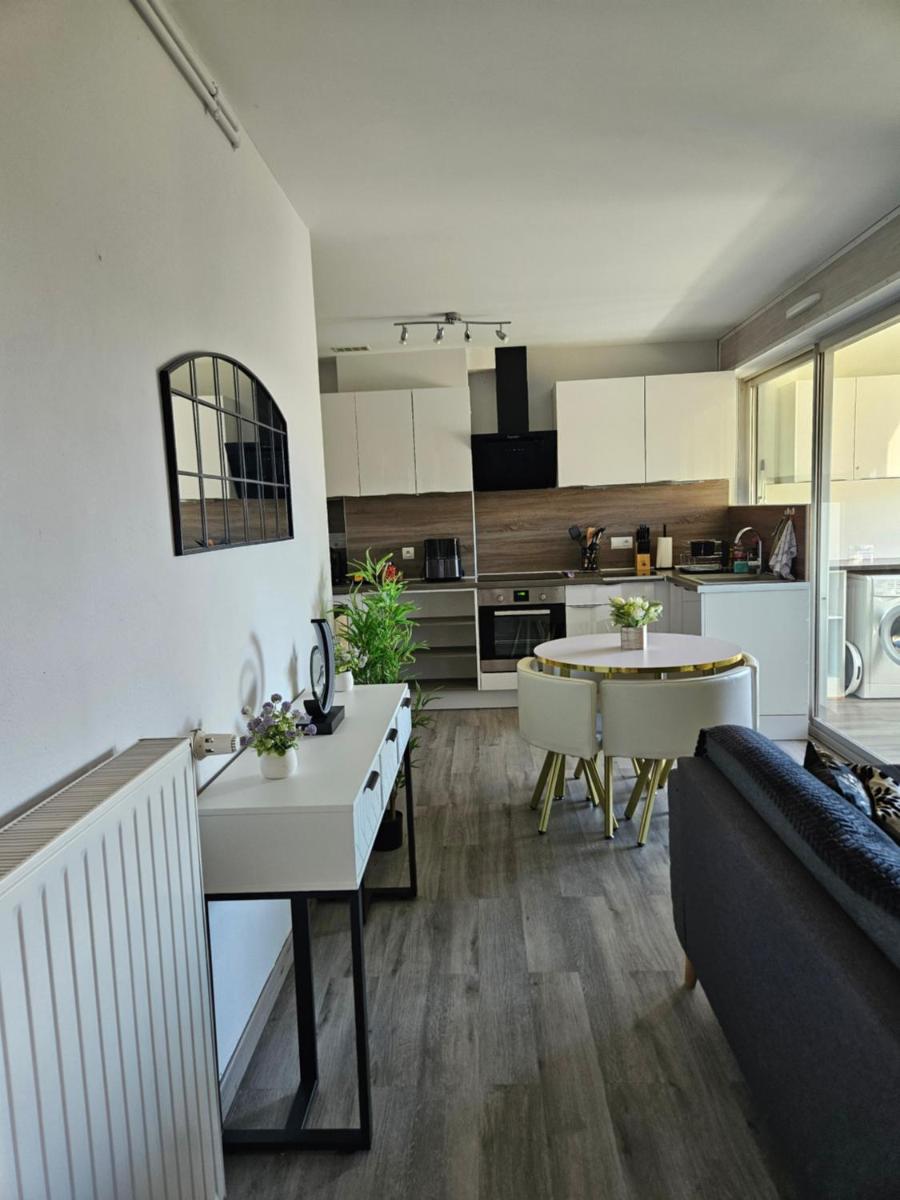 Souvenirs de Provence T2 neuf avec loggia - Housity