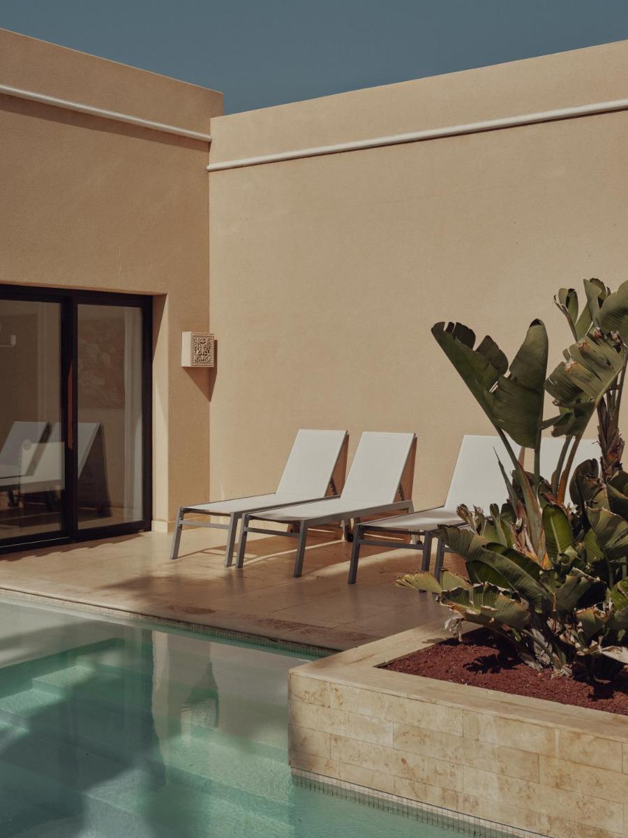 Piscina en o cerca de Villas Alondra