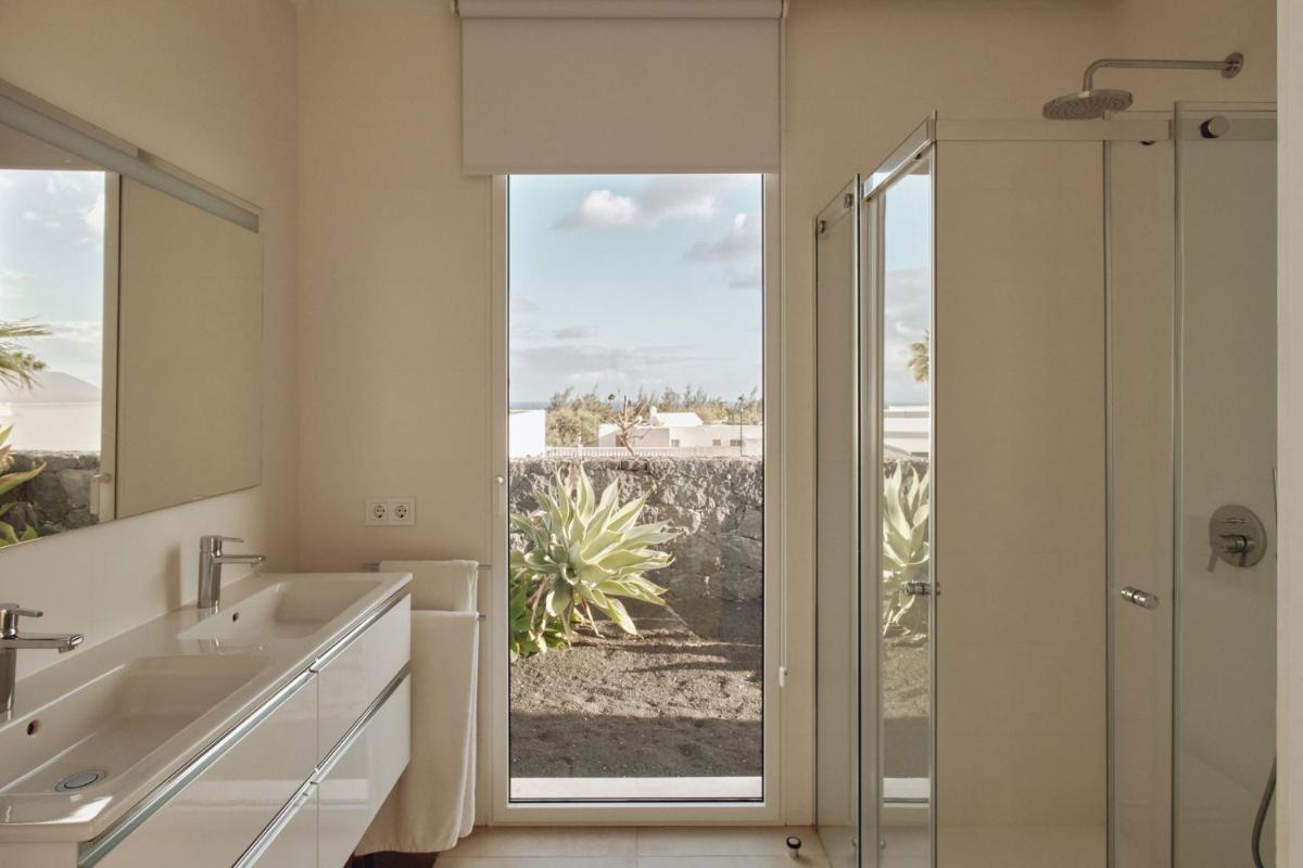 Un baño de Villas Alondra