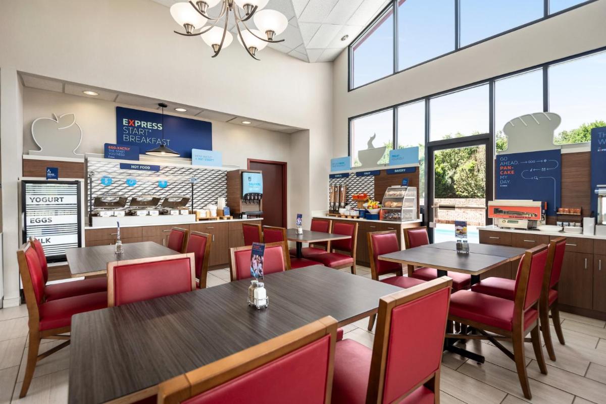 Holiday Inn Express Stephens City, an IHG Hotel - Housity