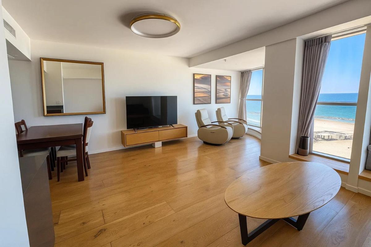 Luxurious Beach apartment - Housity