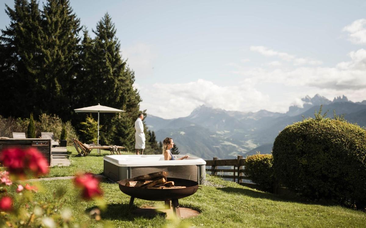 Granpanorama Wellnesshotel Sambergerhof Superior - Housity