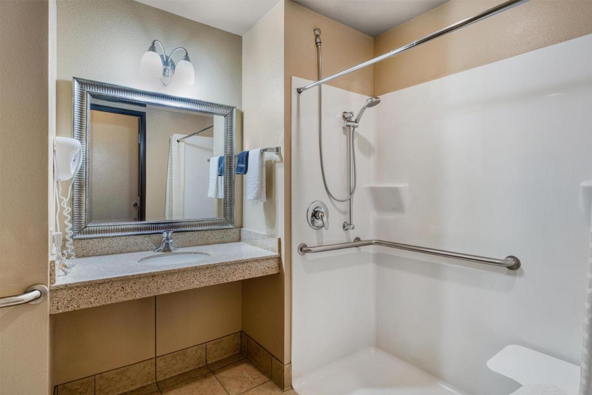 Best Western Shelby Inn & Suites - Housity