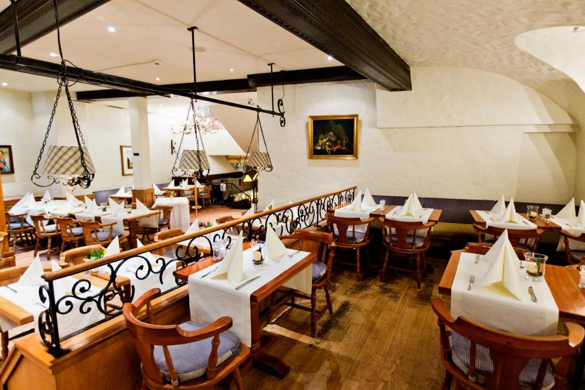 Central-Hotel Kaiserhof - Housity