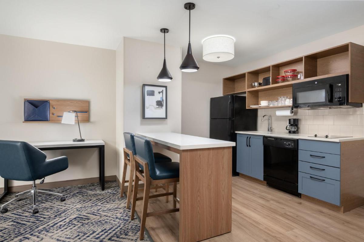 Candlewood Suites Mooresville Lake Norman,NC by IHG - Housity