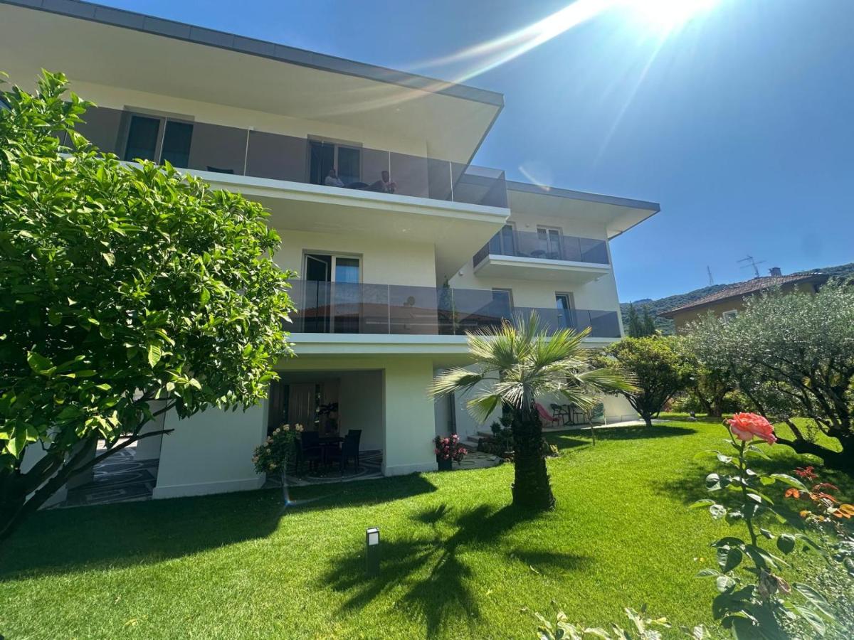 Residence Villa Dalila - Appartamento Aphrodite - Housity