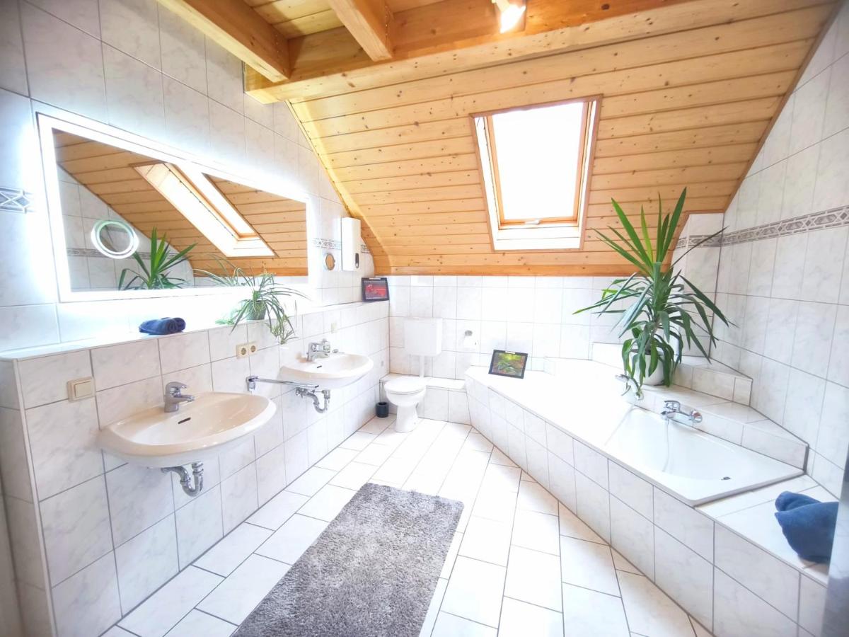 Ferienhaus Goldgrube - 5 Zimmer - 140qm am Fluss - Housity