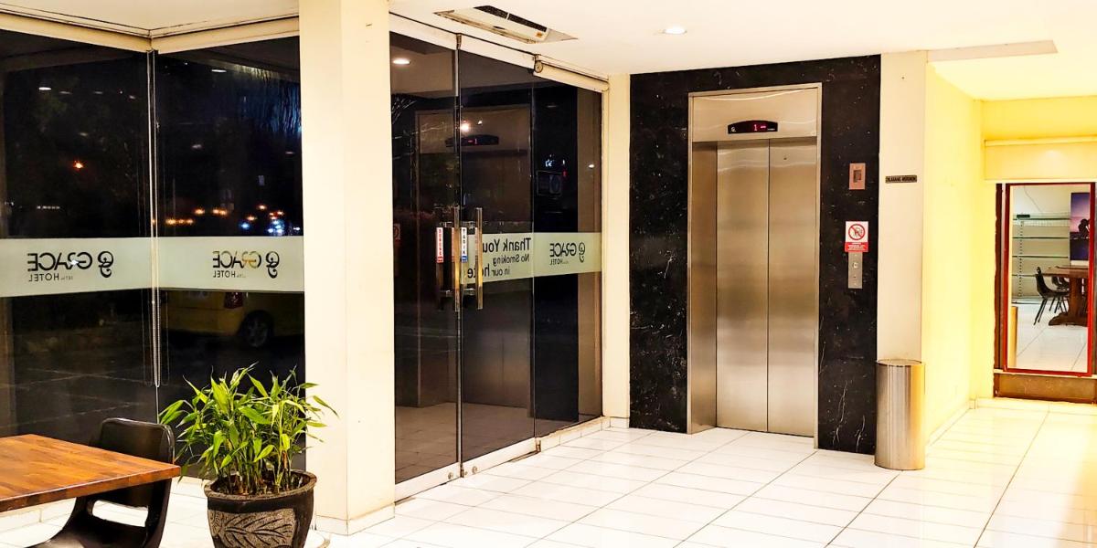 Grace Setia Hotel - Housity