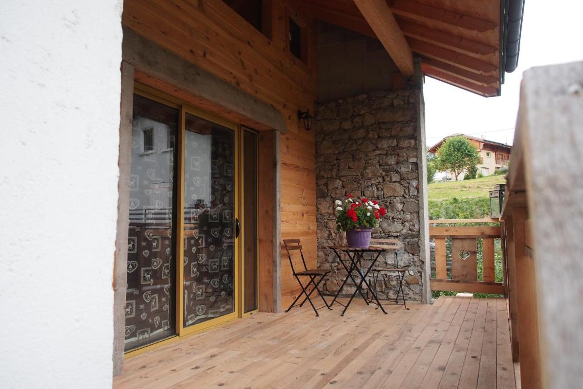 Chez Julie - Housity
