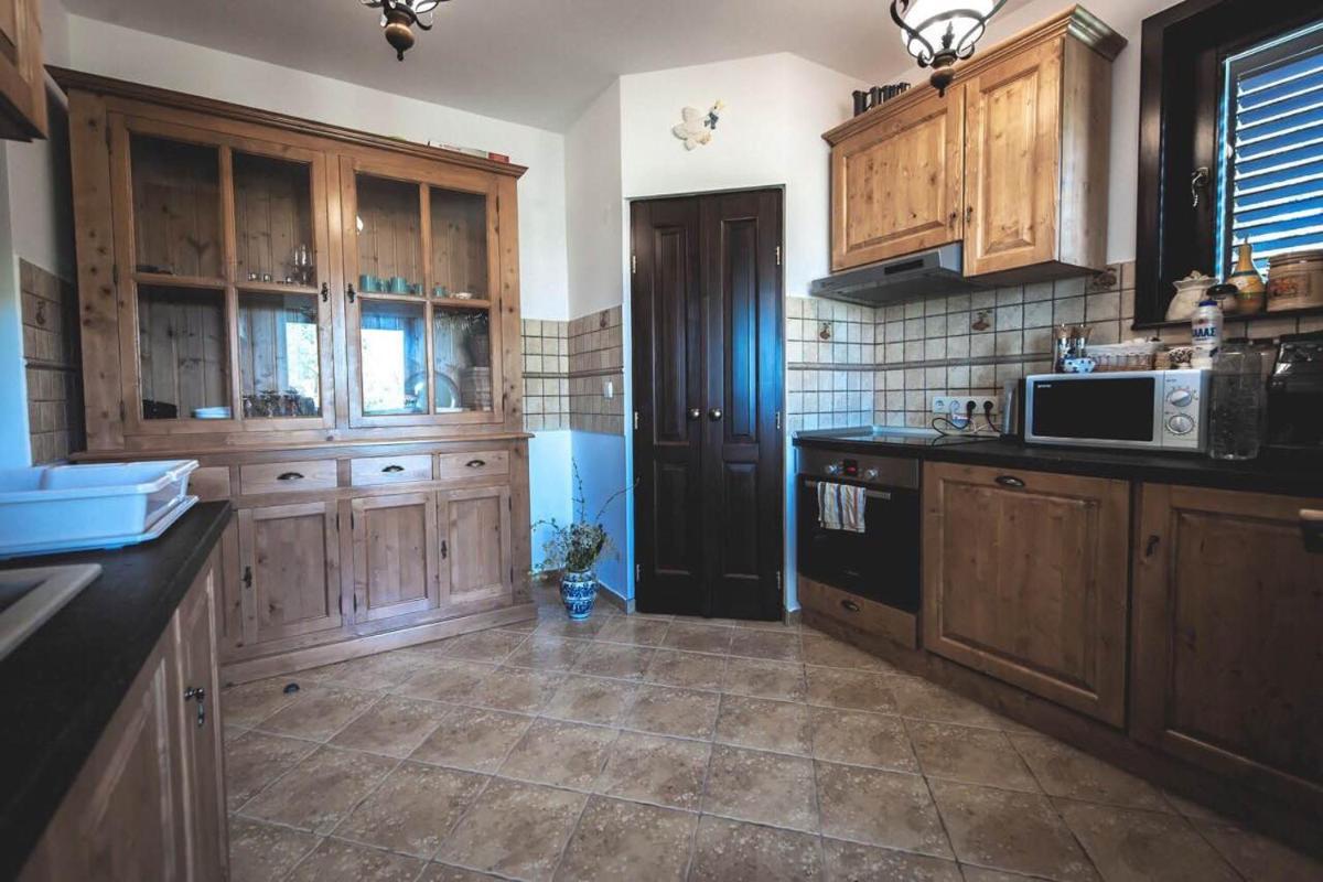 White Dove Pension - Housity