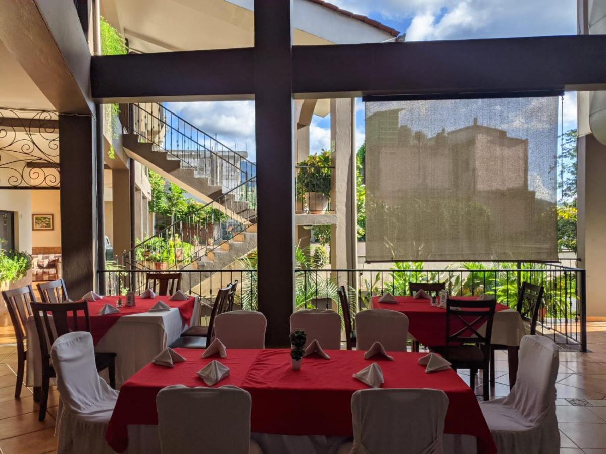 Plaza Magdalena Hotel - Housity