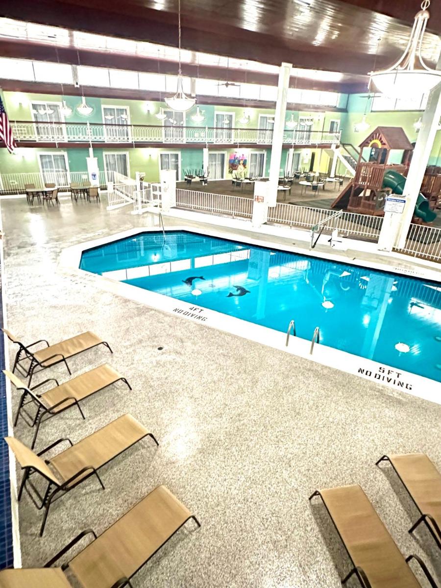 Q Lodge - Housity