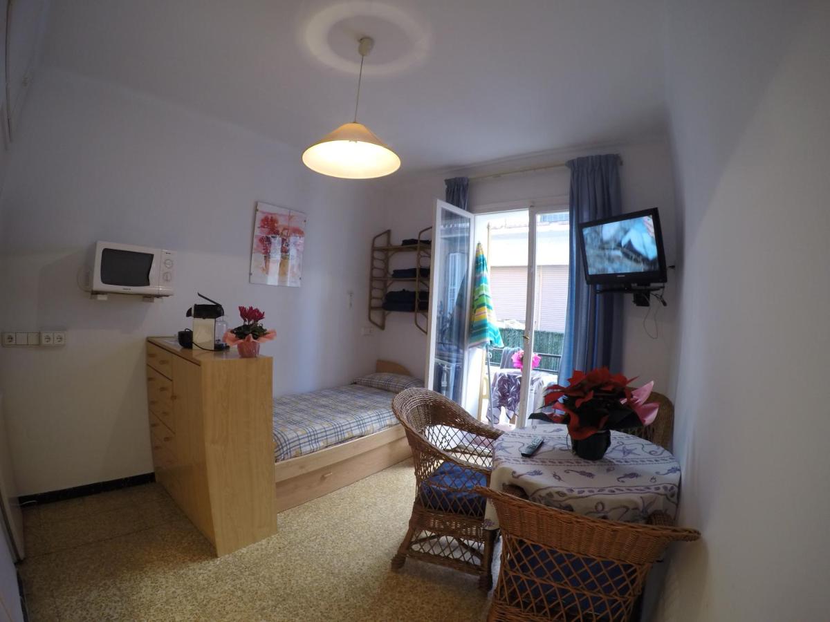 Apartamentos Montserrat - Housity