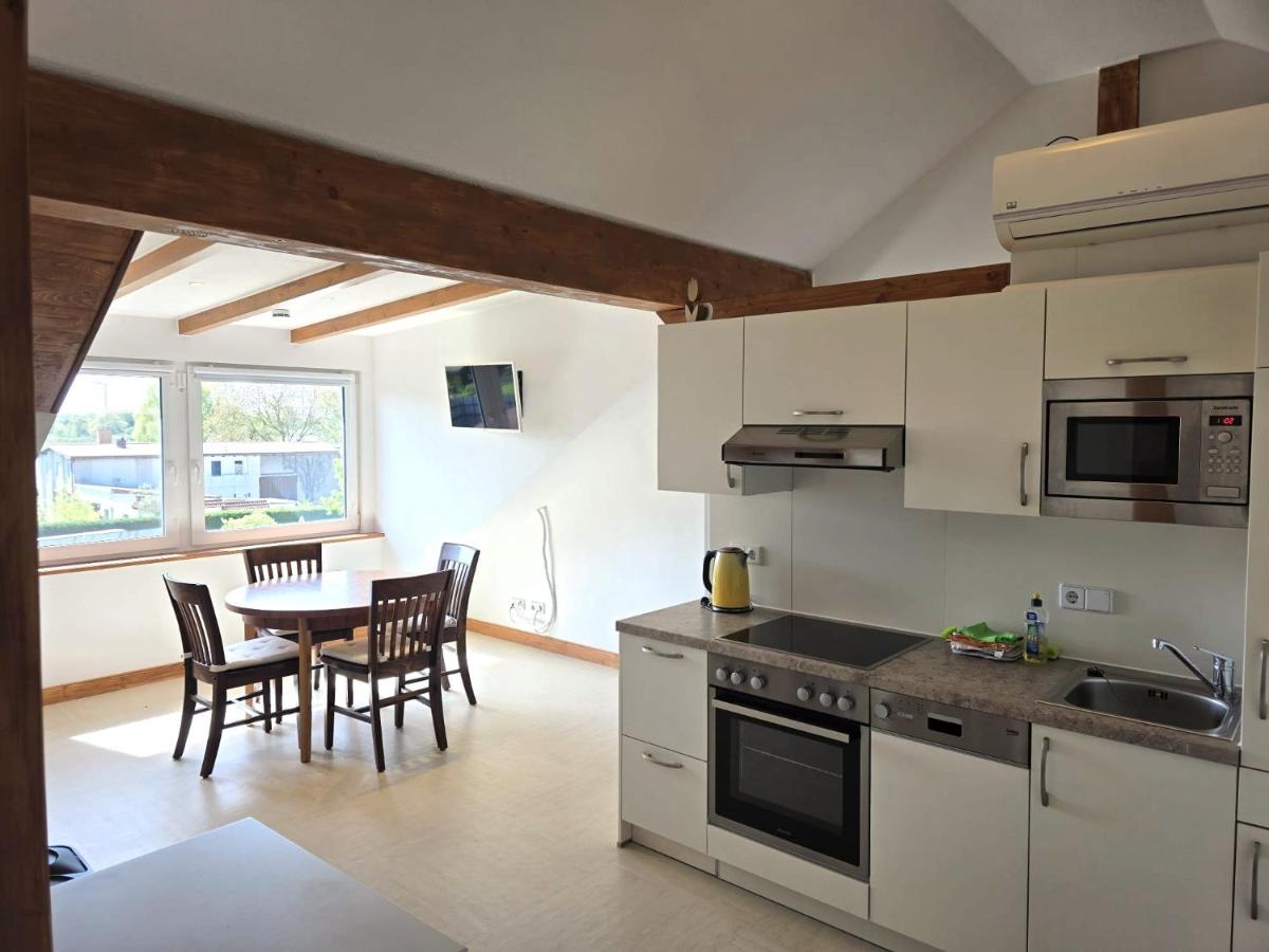 Monteurwohnung SEEBLICK AUSBLICK 16356 Werneuchen bei Berlin - Housity