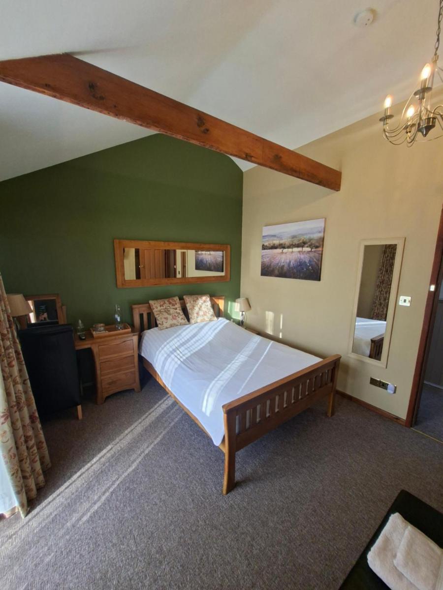 Old Field Barn Luxury B & B - Housity