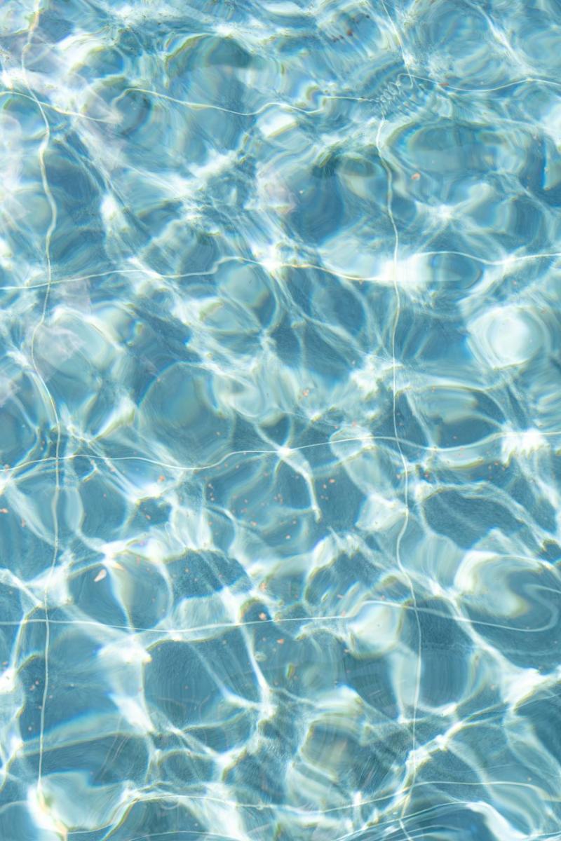 Piscine de l'établissement Hôtel Le Saint Remy & Spa ou située à proximité