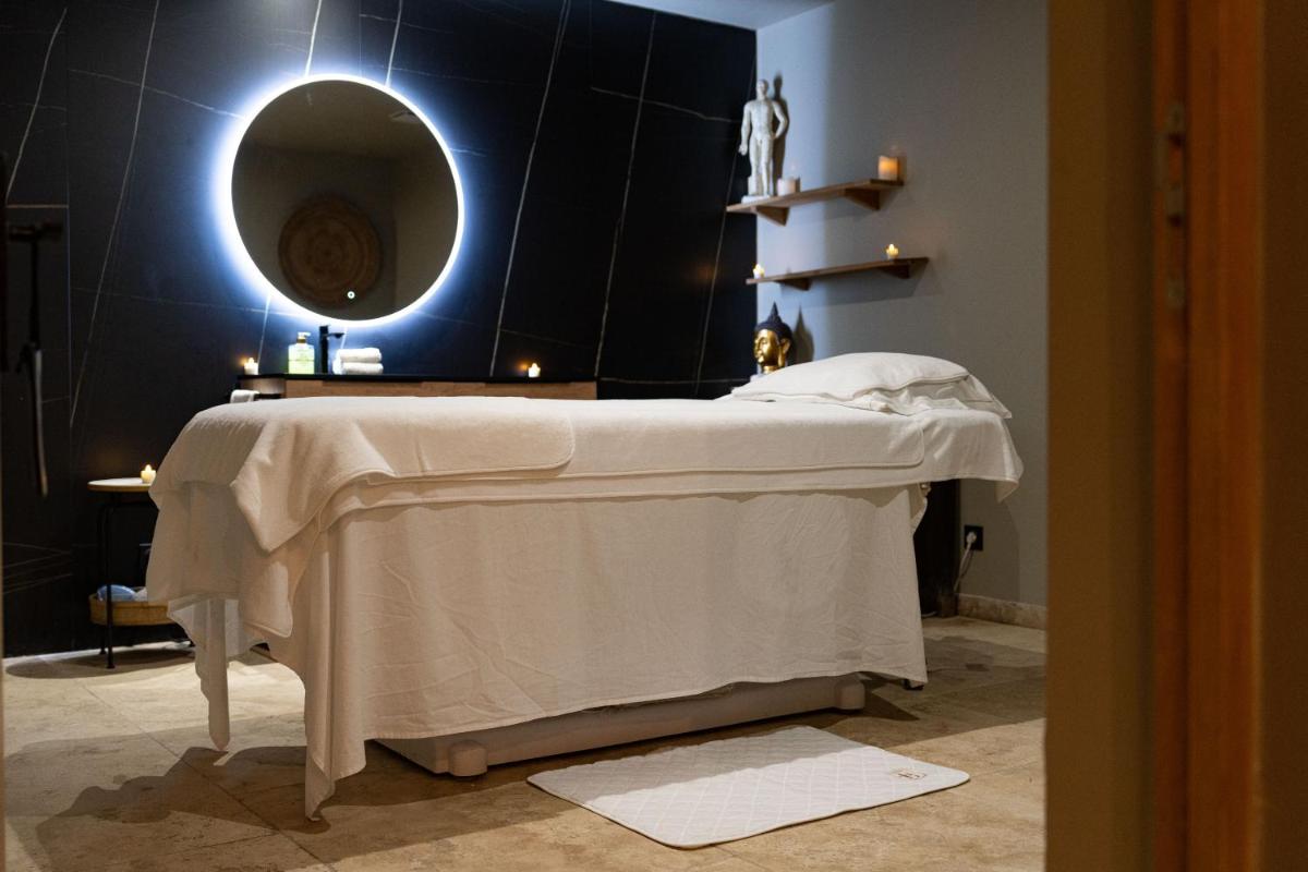 Photo de la galerie de l'établissement Hôtel Le Saint Remy & Spa, à Saint-Rémy-de-Provence