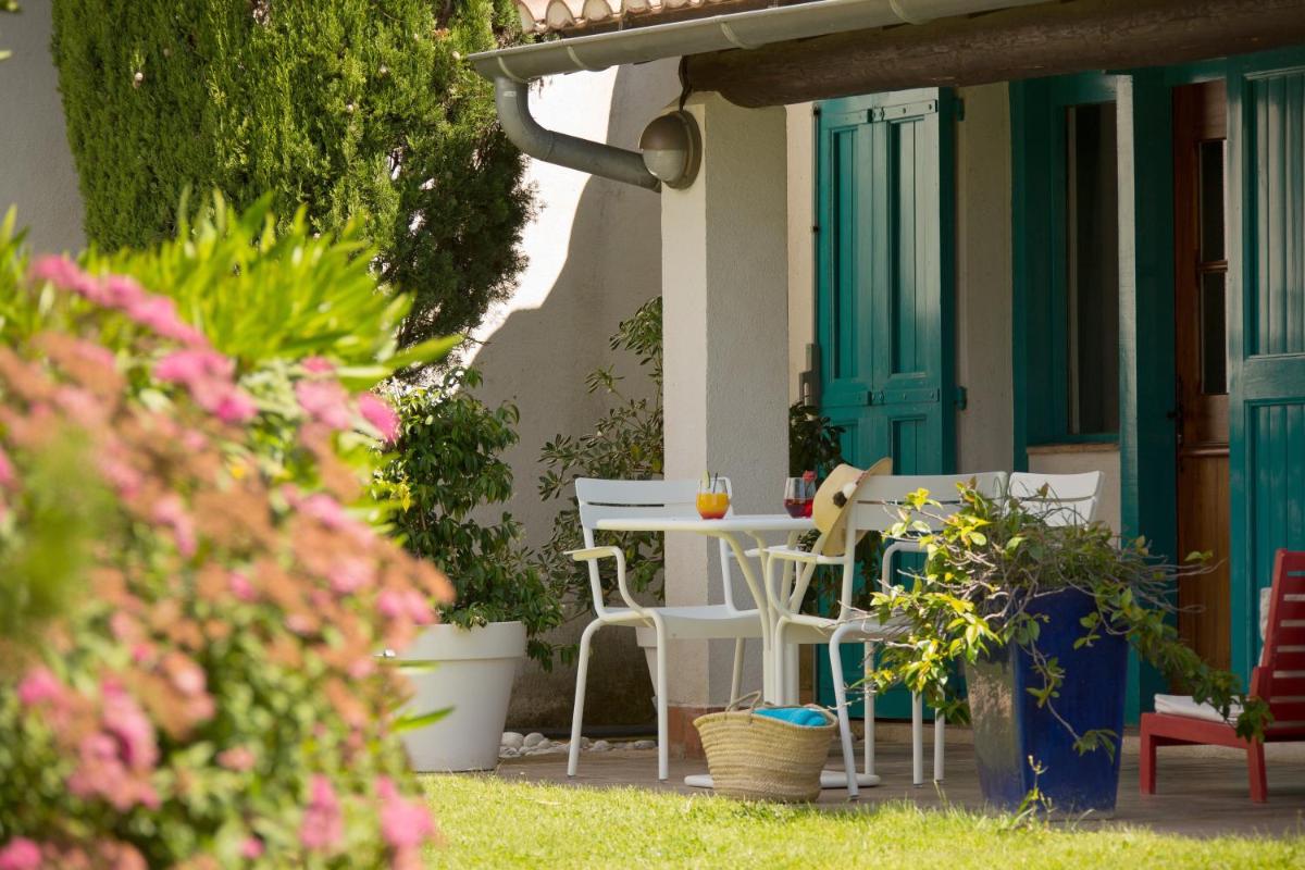 Jardin de l'établissement Oustau Camarguen Hôtel & Spa