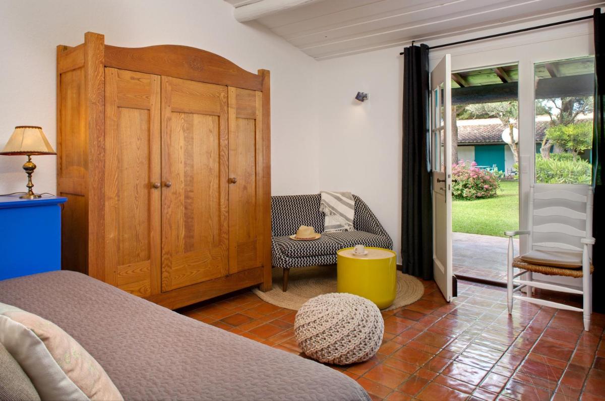 Coin salon dans l'établissement Oustau Camarguen Hôtel & Spa
