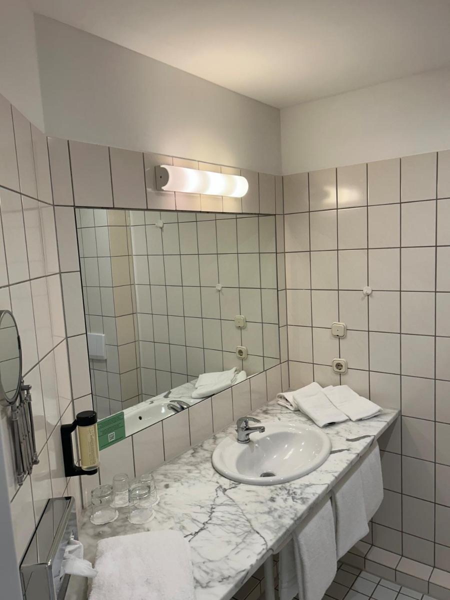 Heide Hotel Reinstorf - Housity