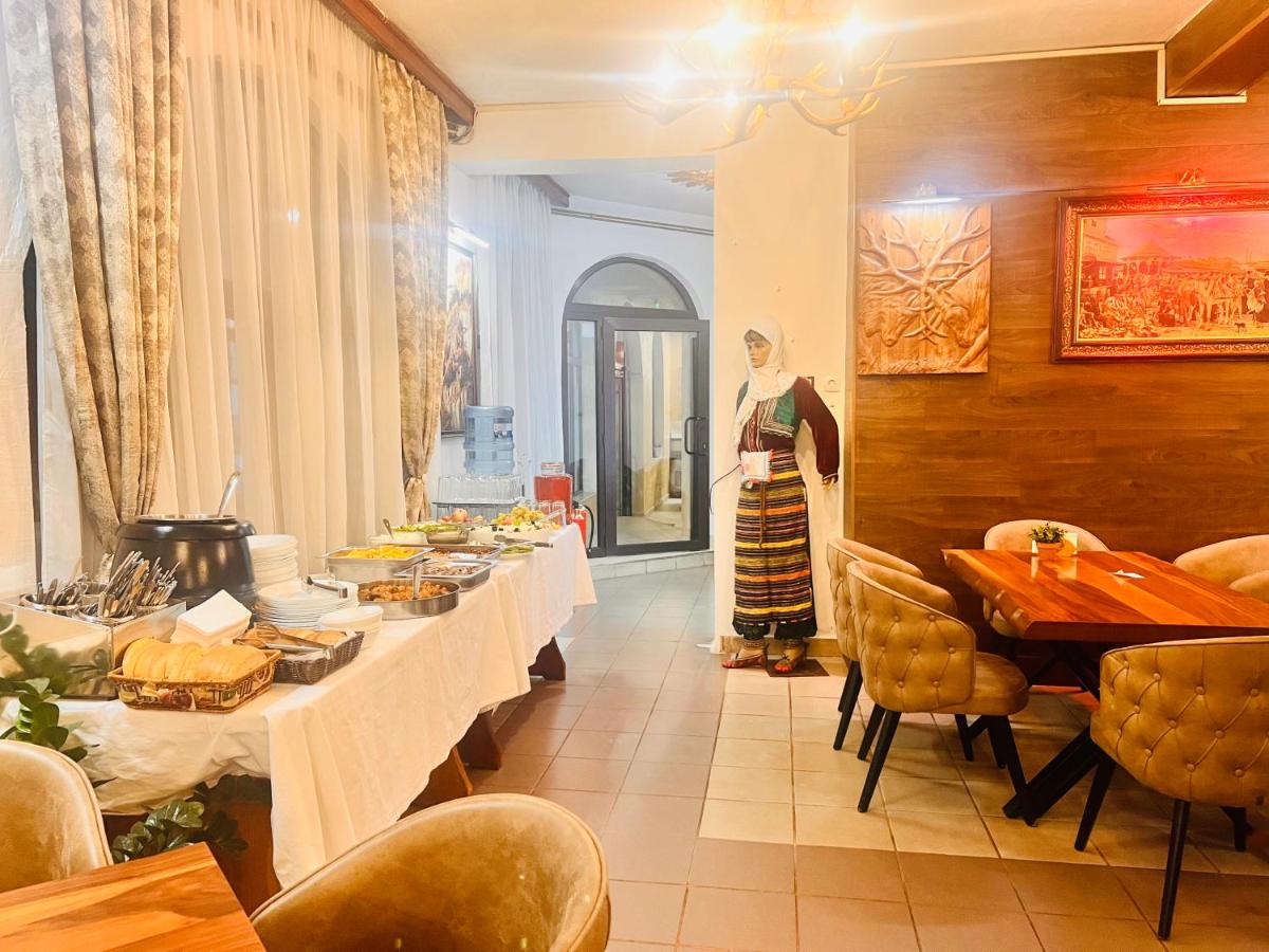 Ardo Hotel and Restaurant - Housity