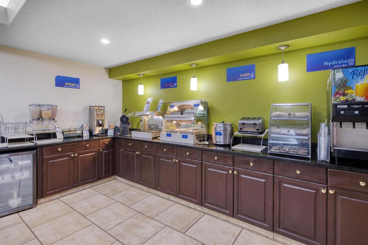 Best Western Lake Cumberland Inn - Housity