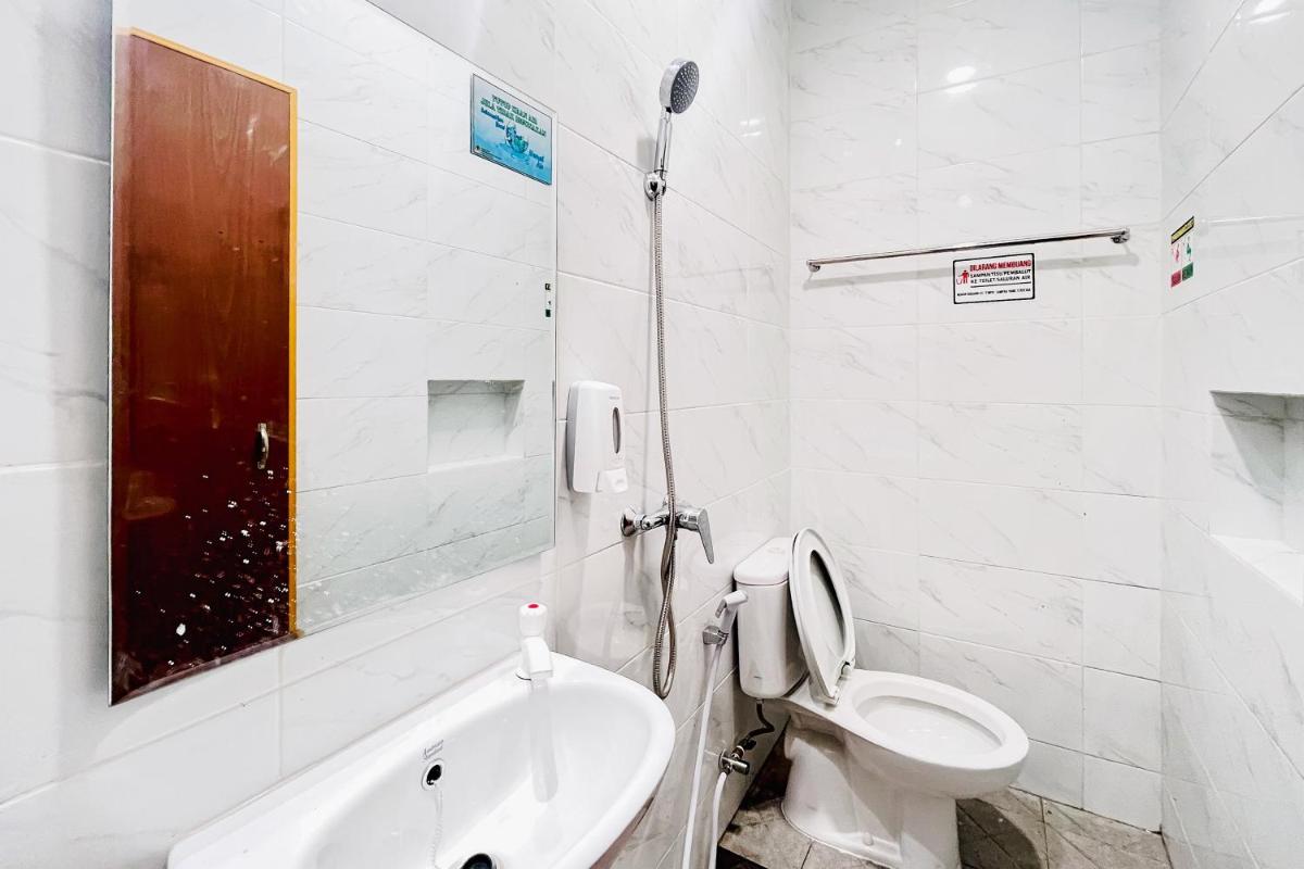 Urbanview Hotel Bilal Medan - Housity