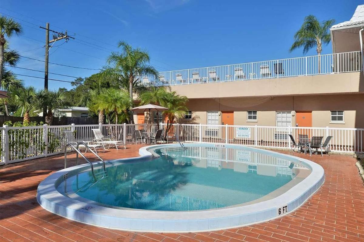 Travelodge by Wyndham Venice - Housity