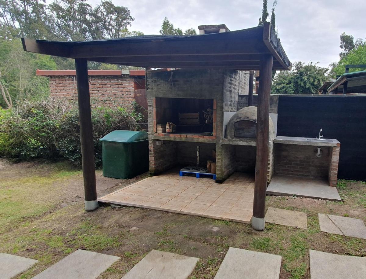 Hermosa casa con piscina a 2 cuadras de la playa - Housity