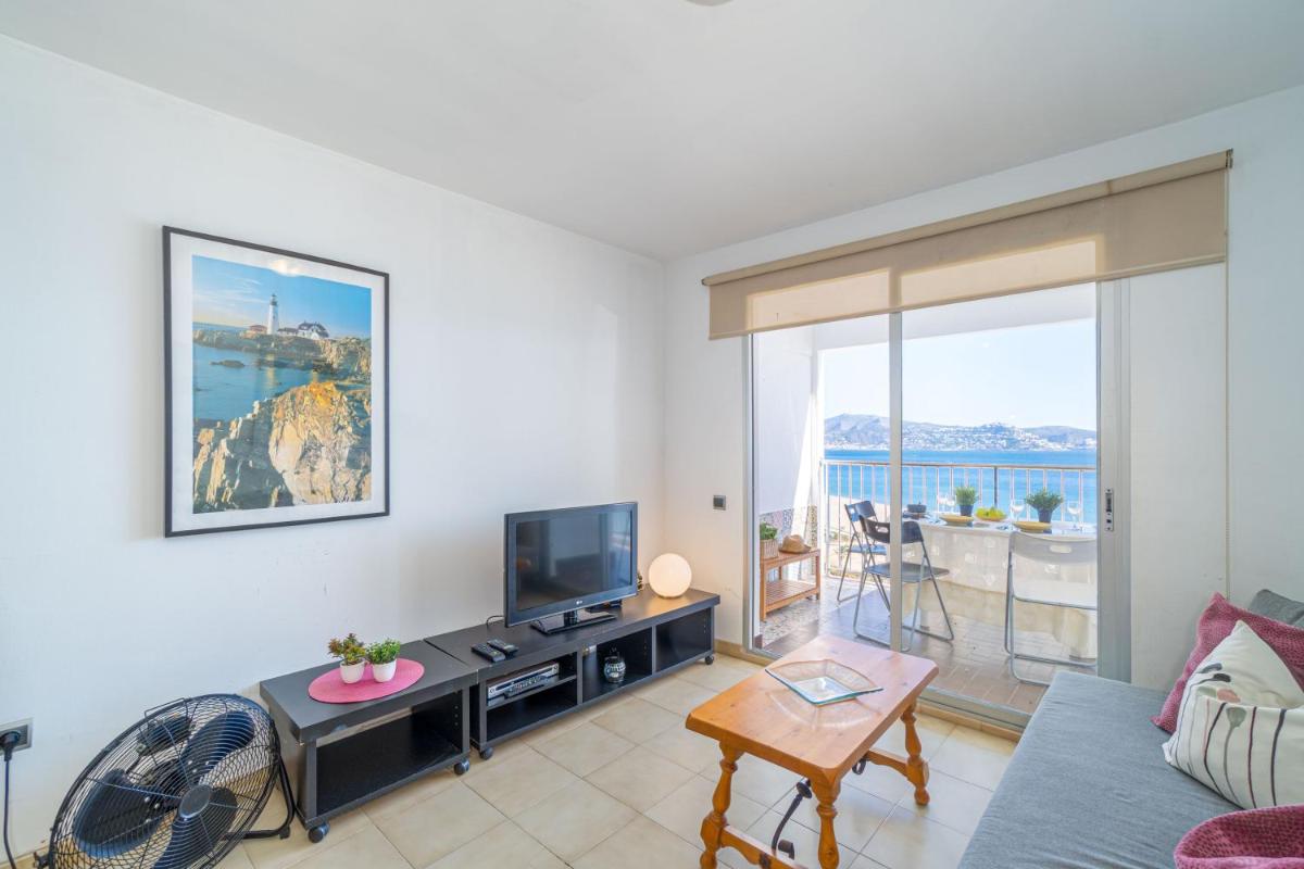 Basic Comfort Apartment Karina 16º 0102 - Housity