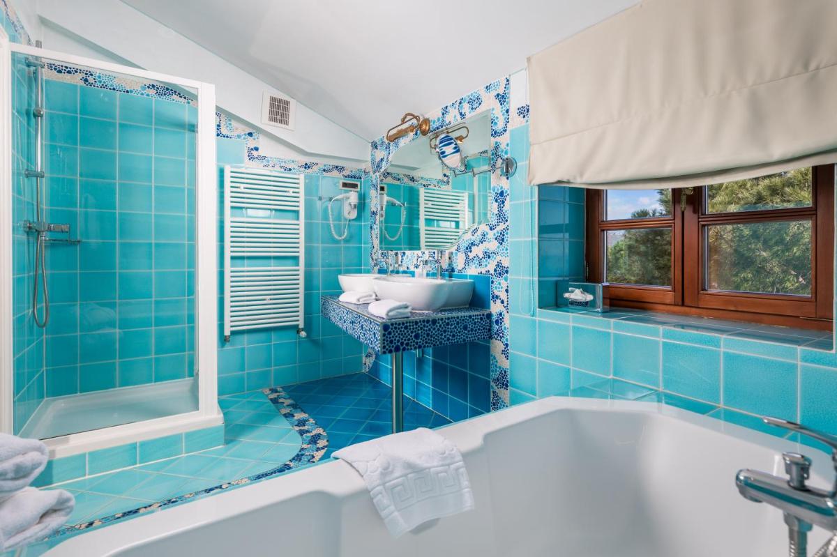 Hotel Miramar - Housity