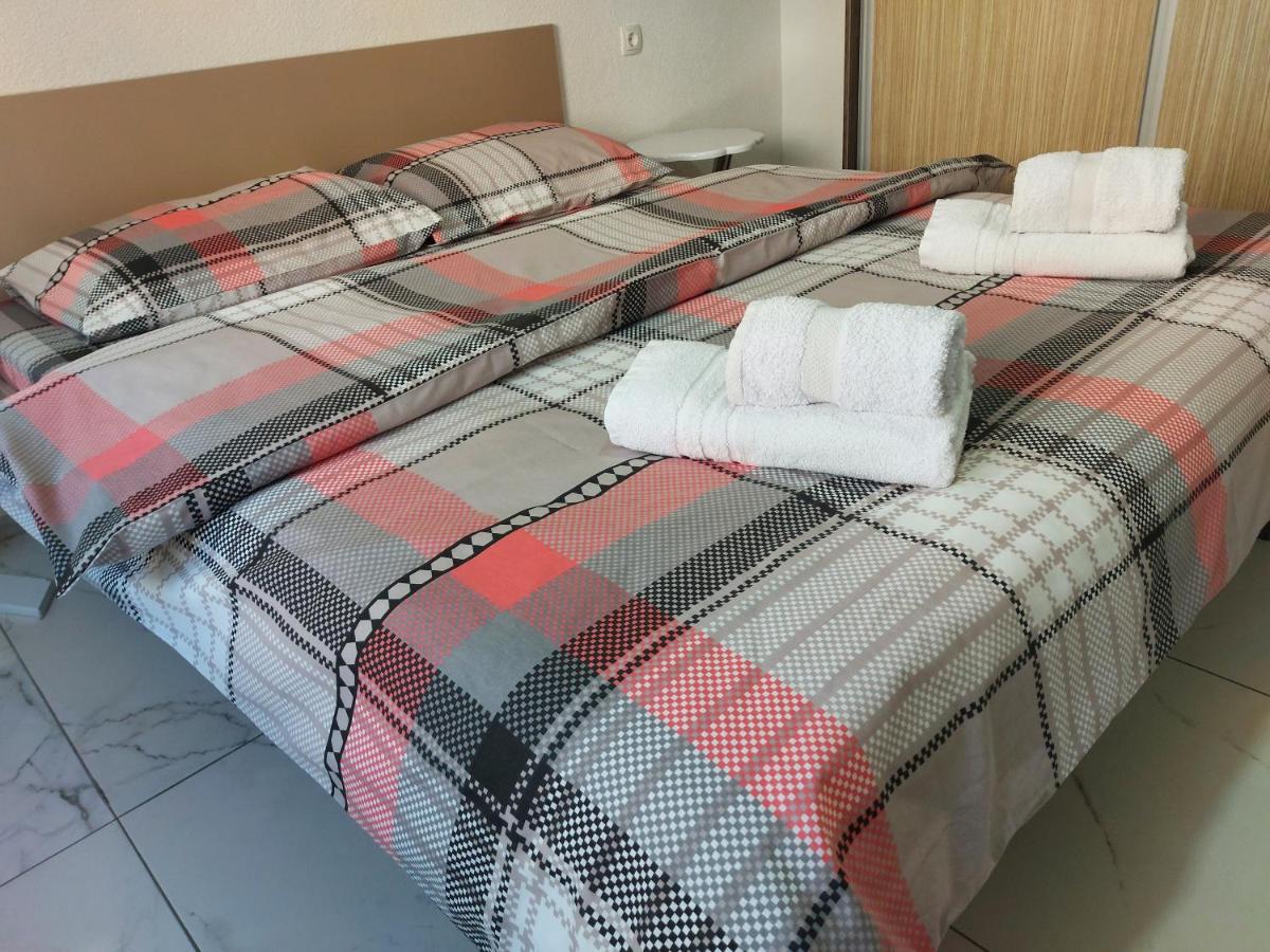XXL APARTMENTS CiTY CENTAR 1 - Hizvo