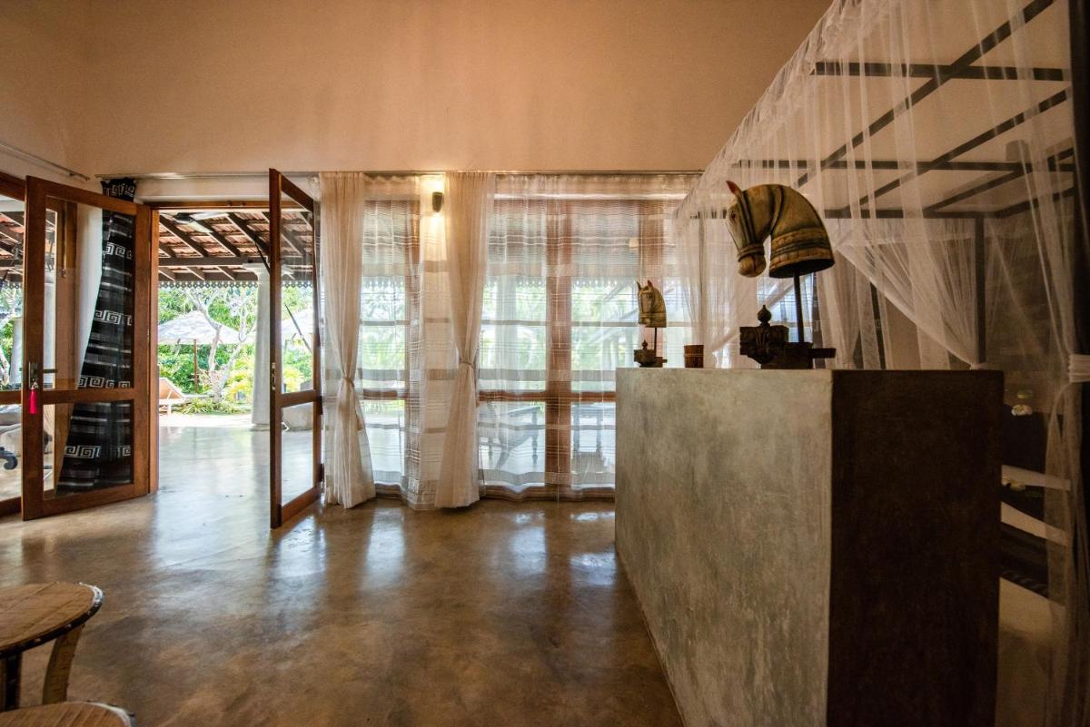 TROPICAL HOUSE - Jungleside Villa - Hizvo