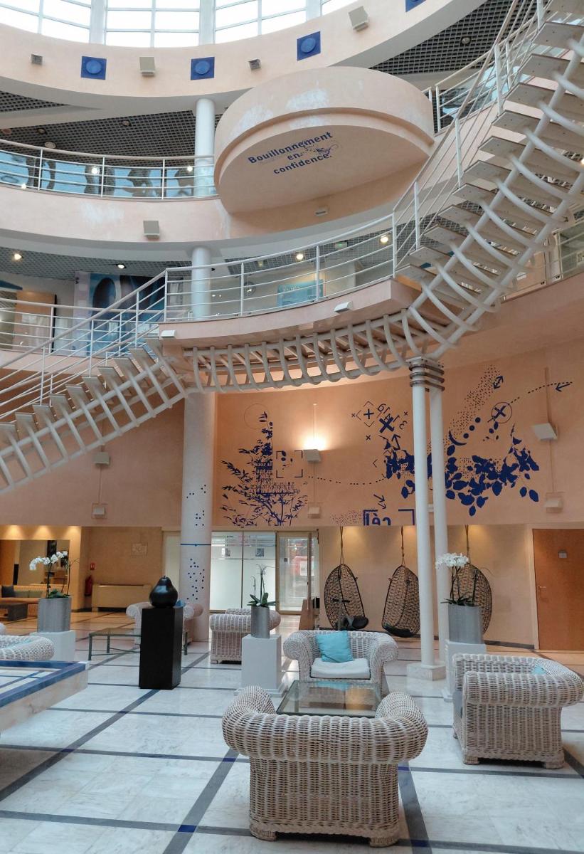 Coin salon dans l'établissement Célestins Spa Thermal & Hôtel by Vy Resort