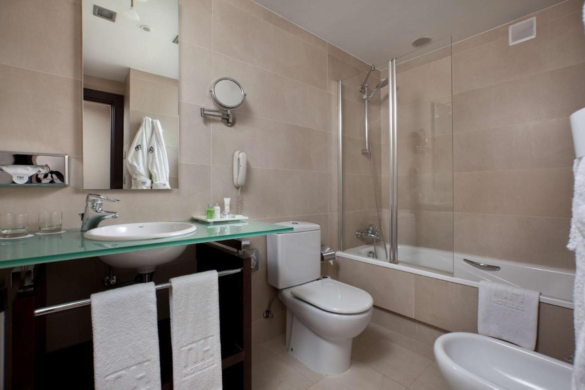 NH Canciller Ayala Vitoria - Housity