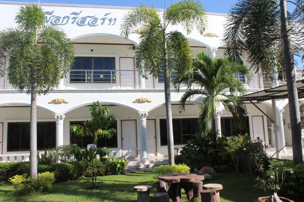 White Elephant Resort - Housity