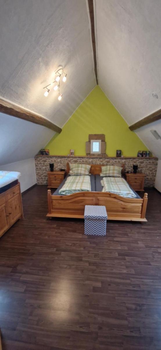 Ferienhaus an See - Housity