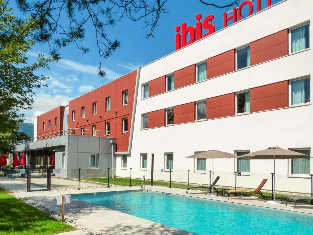 Ibis Saint-Genis-Pouilly Genève - Housity